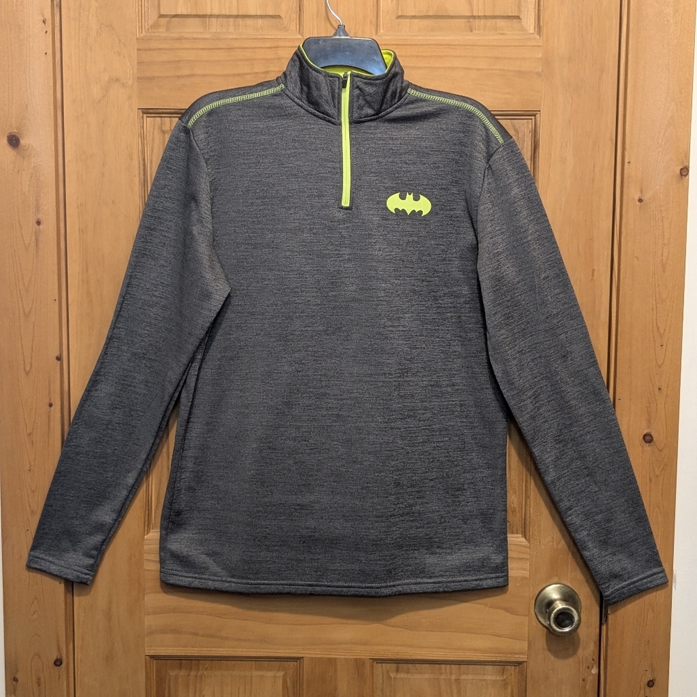 Batman DC Comic 1/4 Zip Pullover Small Gray Yellow Logo Sweater Activewear Retro - Picture 8 of 10